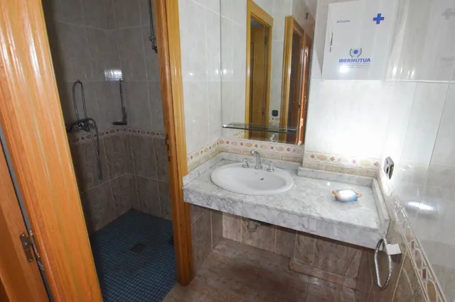 Urbis te ofrece un local en venta en Santa Marta de Tormes, Salamanca. — 3