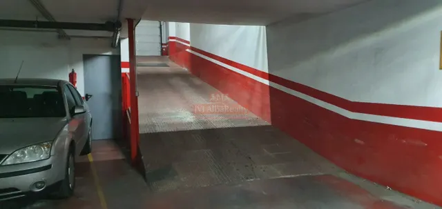 SE VENDE PLAZA DE GARAJE, EN ZONA AVENIDA DE ESPAÑA. — 3