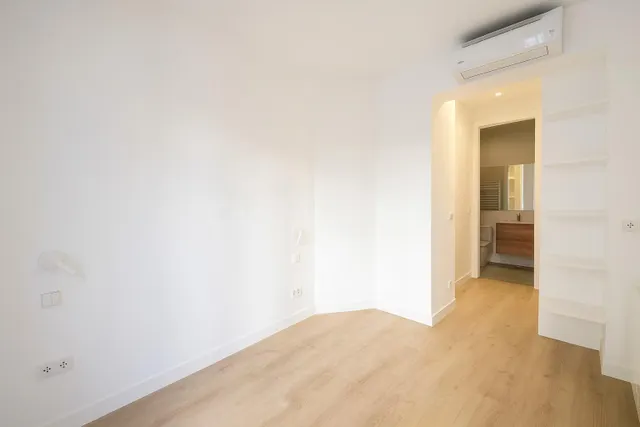 Vivienda reformada a unos pasos de la glorieta de Santa Mari - foto 4