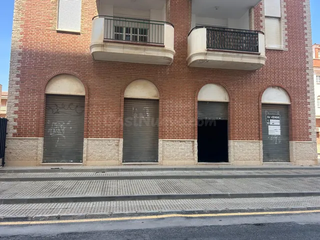 ¡EN LA RIBERA! EXCELENTE LOCAL COMERCIAL A 190 METROS DEL MA