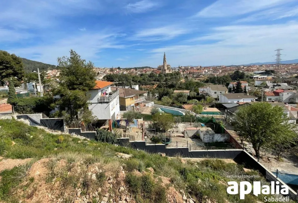 Solar de 545 m2 en Airesol C - Castellar del Vallès