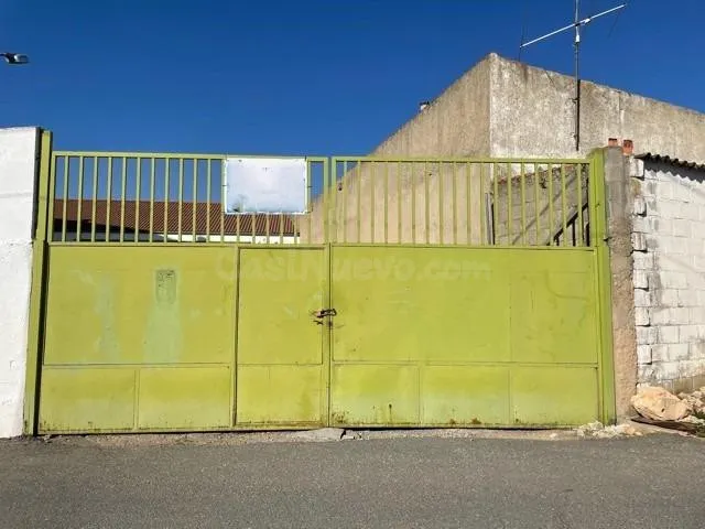 Naves en venta en La Lastrilla - foto 4