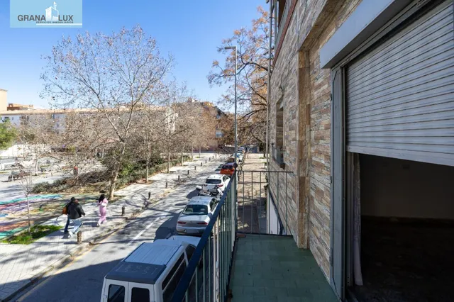 Edificio con gran potencial de desarrollo residencial en Zaidín – Granada — 33