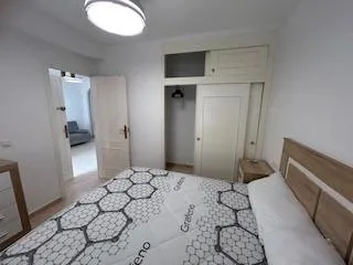 Acogedor Apartamento de 2 habitaciones con Piscina Comunitaria en Alquiler — 6