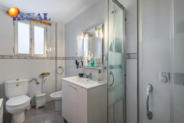 Piso amplio y luminoso en Ronda–Arabial — 21