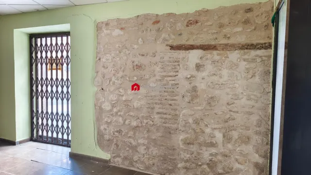 En venta local comercial en el centro de Tortosa. — 17
