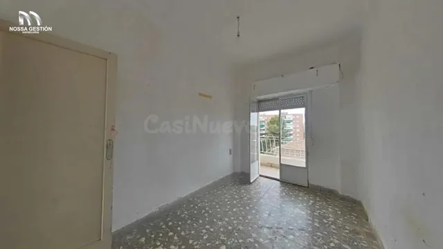 OPORTUNIDAD DE INVERSIÓN - PISO OCUPADO EN BARRIO DEL CARMEN - foto 2