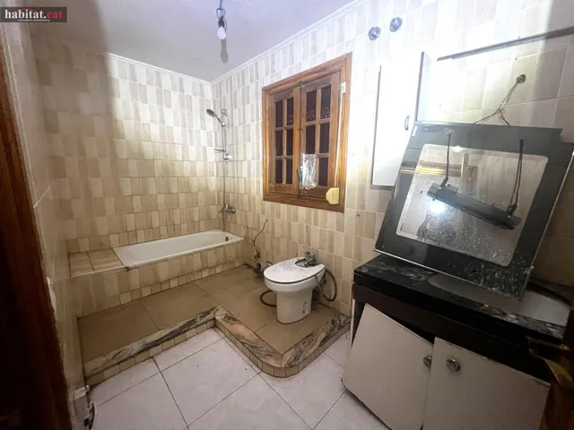 CASA ESQUINERA INDEPENDIENTE A REFORMAR - SEGUR DE CALAFELL — 8