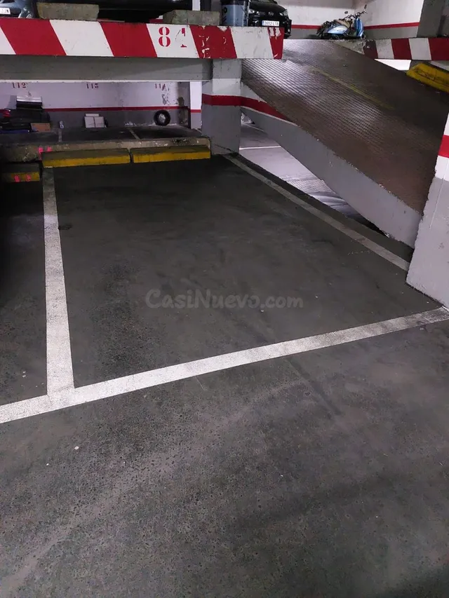 Se vende plaza de parking en el centro de Sabadell - foto 4