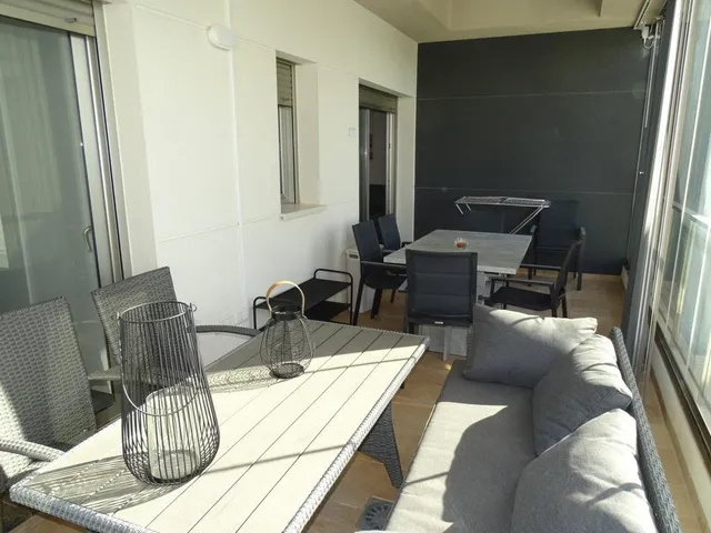 LUJOSO ÁTICO CON ESPECTACULAR TERRAZA EN VILLA MARTÍN GOLF — 12