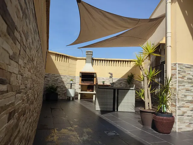 OCASIÓN , SE VENDE ESPECTACULAR ADOSADO EN PUERTO REAL — 37