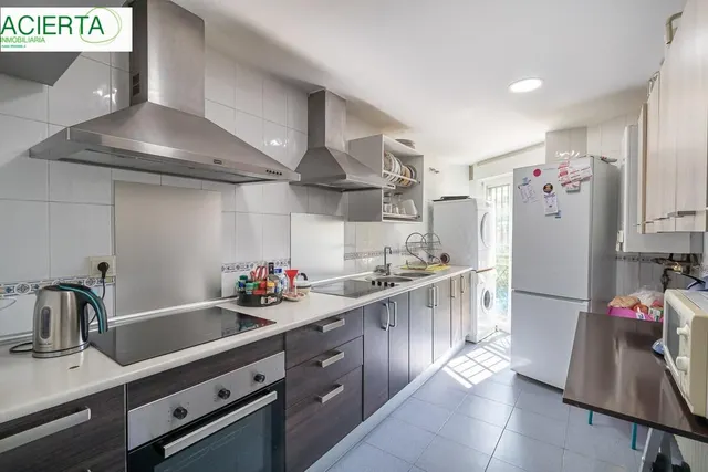 ¡¡Fantástico piso de 7 habitaciones en Bola de Oro!! — 17