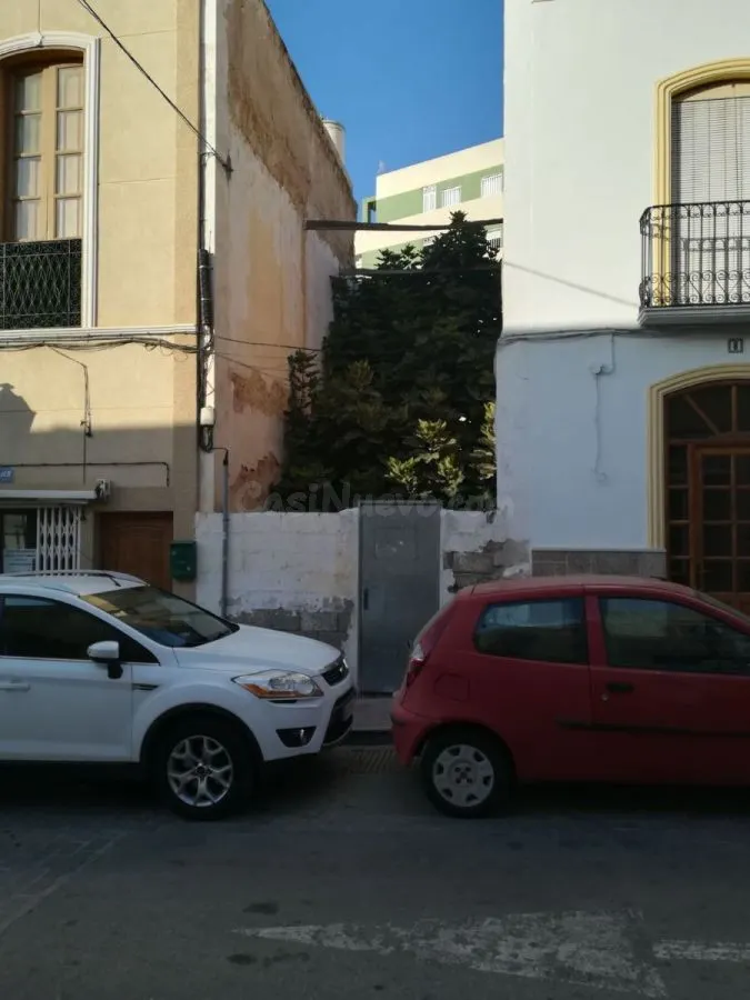 Solar urbano en pleno centro de Vera.