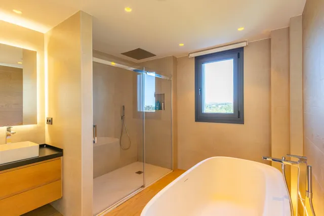 Espectacular chalet en Sancibrián con piscina climatizada — 33