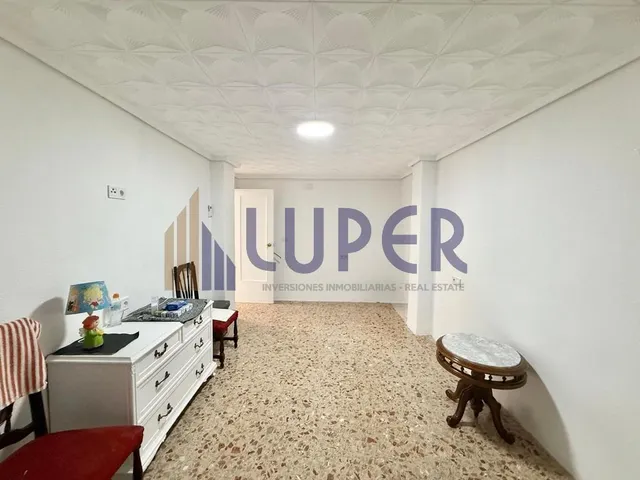 ¡luper inmobiliaria te presenta este amplio piso en venta en pleno centro de san vicente del raspeig! — 12