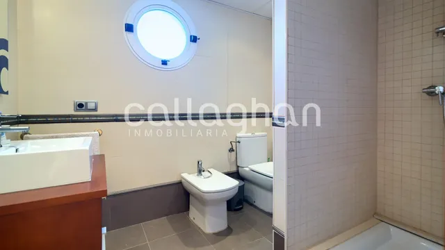 Impresionante chalet en Colinas de Venta Cabrera — 45