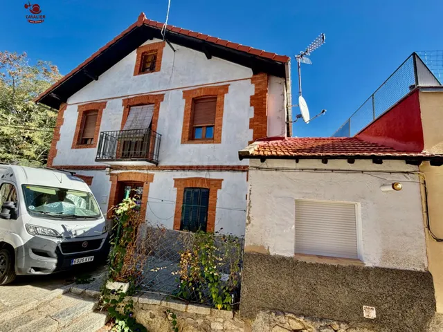Antigua casa de 147m2 de estilo Ferroviario construida a pri - foto 4