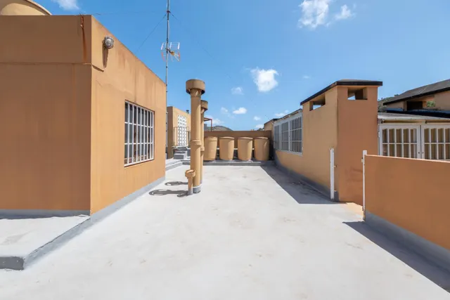PANADERÍA HISTÓRICA CON MÁS DE 90 AÑOS DE TRAYECTORIA + VIVIENDA — 47