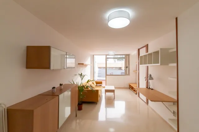 ¡Ático exclusivo e independiente con terraza en pleno Triana