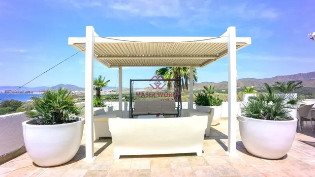 IMPRESIONANTE CHALET CON VISTAS AL MAR EN ISLA PLANA - foto 4