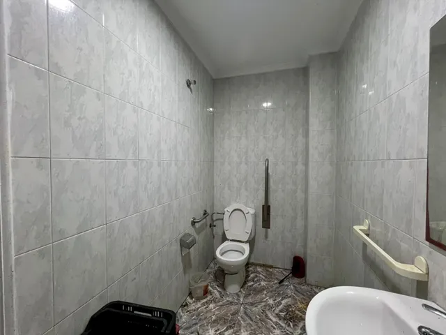 Local comercial 62m² en venta - torrevieja — 12