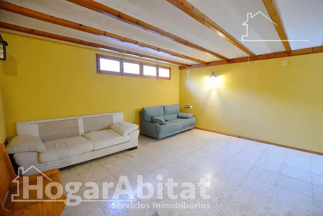 Atractivo chalet muy amplio y luminoso con terraza, garaje y jacuzzi — 24