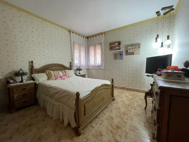 MASIA DE 4 habitaciones EN FONOLLOSA — 24