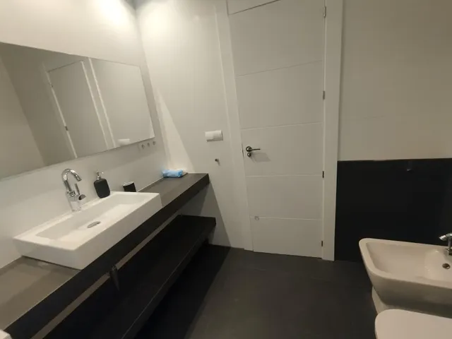 VIVIENDA CENTRICA — 18
