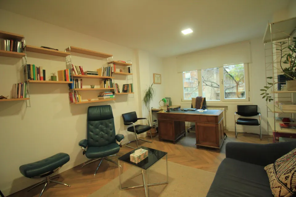 OFICINAS DISPONIBLES A TIEMPO PARCIAL O COMPLETO