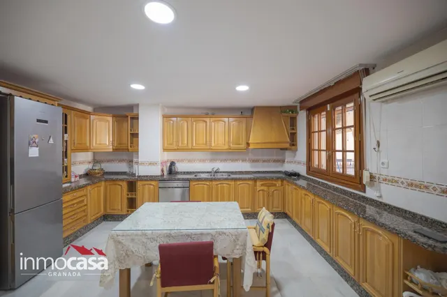 Casa/Chalet en Maracena a 1 minuto del metro — 18