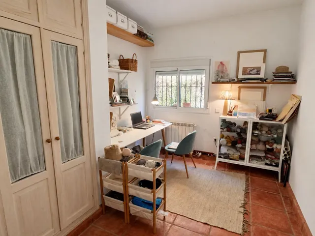 Casa independiente con piscina, porche y jardín en Castilblanco de los Arroyos — 37
