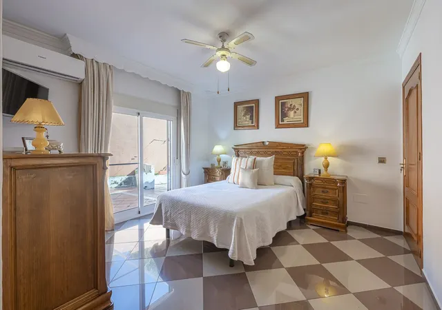 Chalet 4 habitaciones 183m² en venta - Costa del Sol — 18