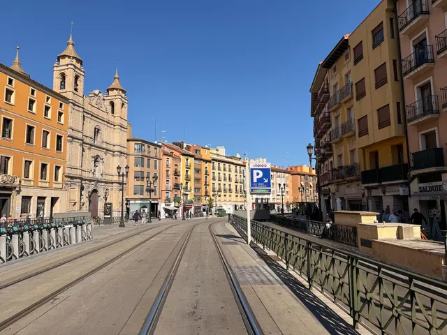 Terreno en venta en Mariano Cerezo. Zaragoza — 17