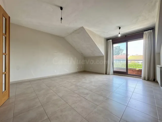 ESPACIO, LUZ Y VISTAS A PONTEVEDRA DESDE LA PLANTA MÁS ALTA. — 6