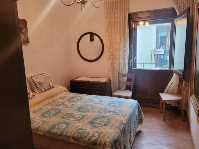 PISO DE 4 habitaciones, CÉNTRICO — 10