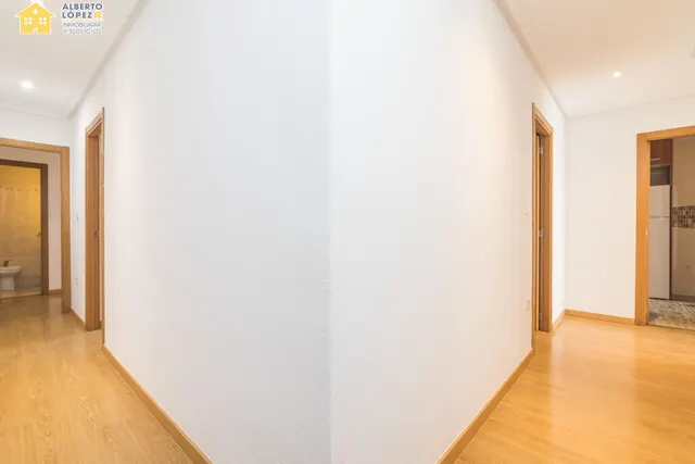 PISO DE 102 METROS CONSTRUIDOS  3 DORMITORIOS, 2 BAÑOS Y VESTIDOR EN EL ALTET — 15