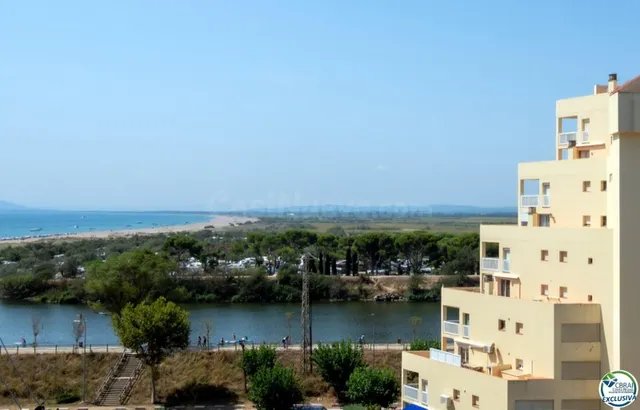 Apartamento idealmente situado en primera línea de mar - foto 5