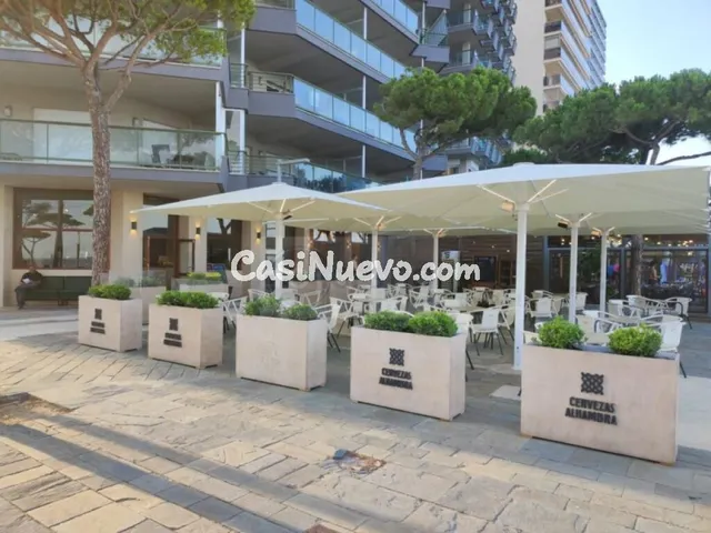 Local comercial en Alquiler en Castell Platja D Aro Girona - foto 3