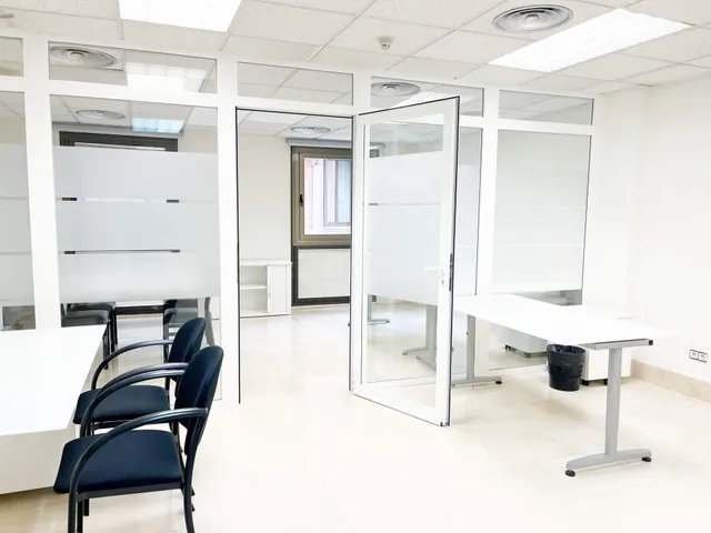 Oficina 77m² en venta - 1º Ensanche - foto 4