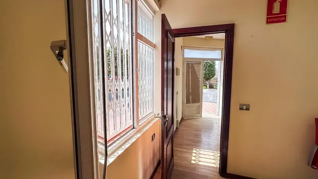 LOCAL COMERCIAL EN ESQUINA CON DOS FACHADAS | LOS OLIVOS, ADEJE — 8