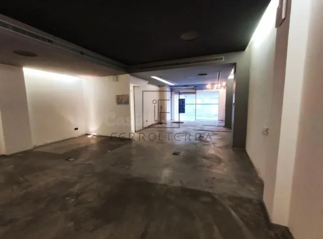 SE ALQUILA LOCAL COMERCIAL EN EL CENTRO, FERROL - foto 3