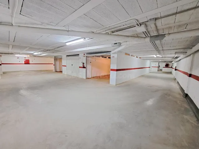 CABINA CERRADA EN VENTA. GARAJE COMUNITARIO - foto 3