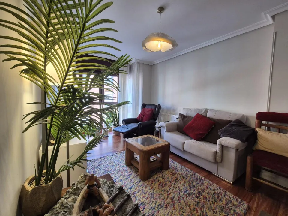Impecable Piso en Zalla, Mimétiz - €305,000