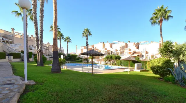 Adosado 3 habitaciones 130m² en venta - Los Almendros-La Flo - foto 2