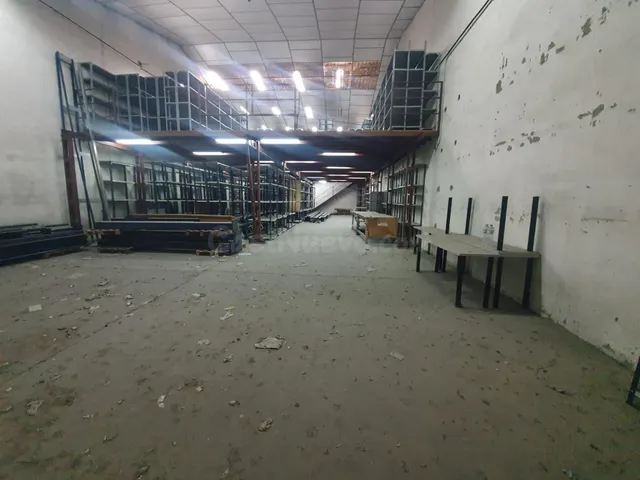 NAVE EN VENTA JUNTO A LA AVENIDA DE HYTASA - foto 4