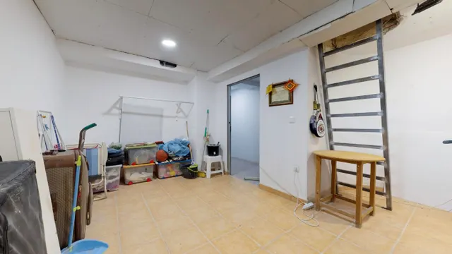 LOCAL COMERCIAL A LA VENTA EN LA MALAGUETA — 11
