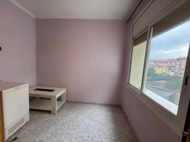 Piso en buena zona, ascensor y listo para entrar! — 7