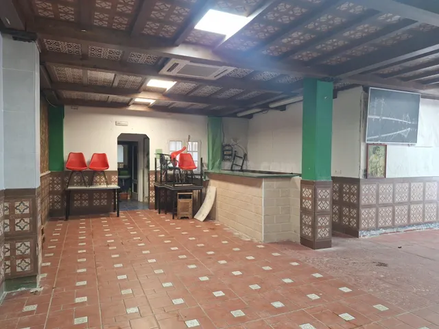 LOCAL COMERCIAL EN VENTA EN CAMAS - foto 4