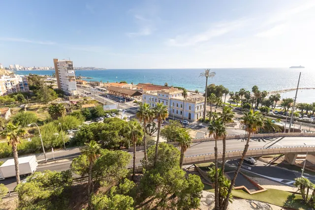 Maravilloso piso en Raval Roig con vistas!! - foto 3