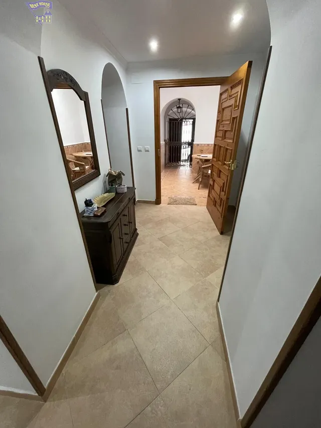 SE VENDE CASA EN ZONA DEL BARRIO BAJO — 7